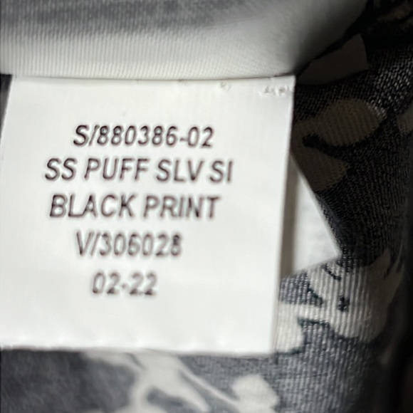 Old navy puff sleeve waist defined side cutout printed dress size 2X - Picture 10 of 14